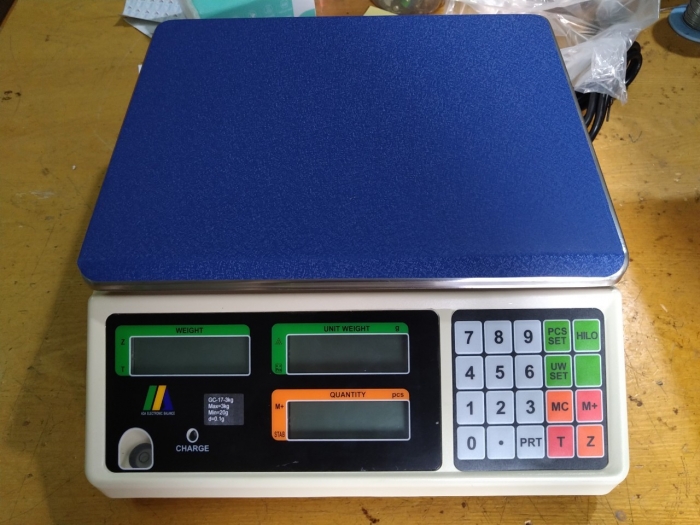 Cân đếm điện tử GC -17 6kg