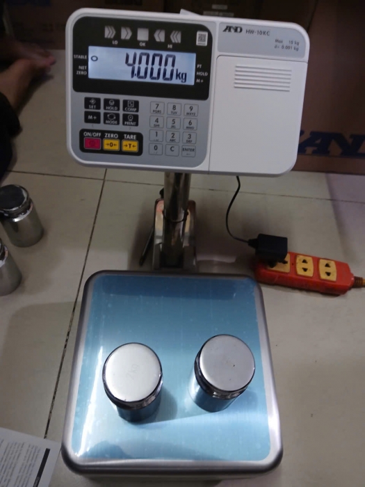 Cân điện tử HW-10KC